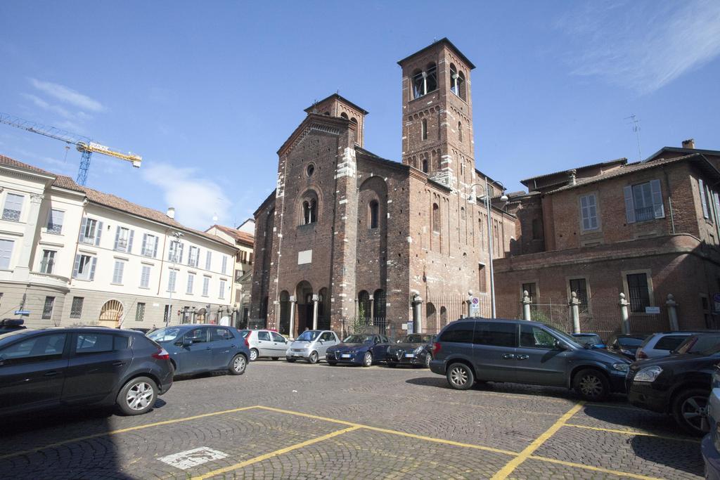 Mansard Very Close To Duomo Milão Exterior foto
